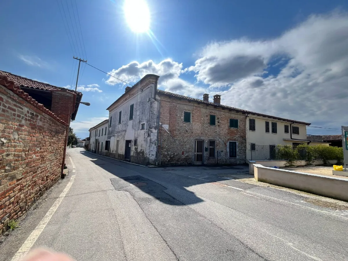 Rustico/Casale in vendita a Villadeati - foto 2