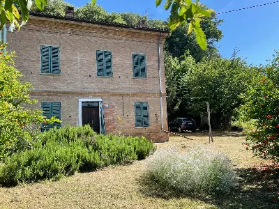 Casa Indipendente a Incisa Scapaccino