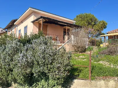 Rustico/Casale in vendita a Montiglio Monf... - foto 1