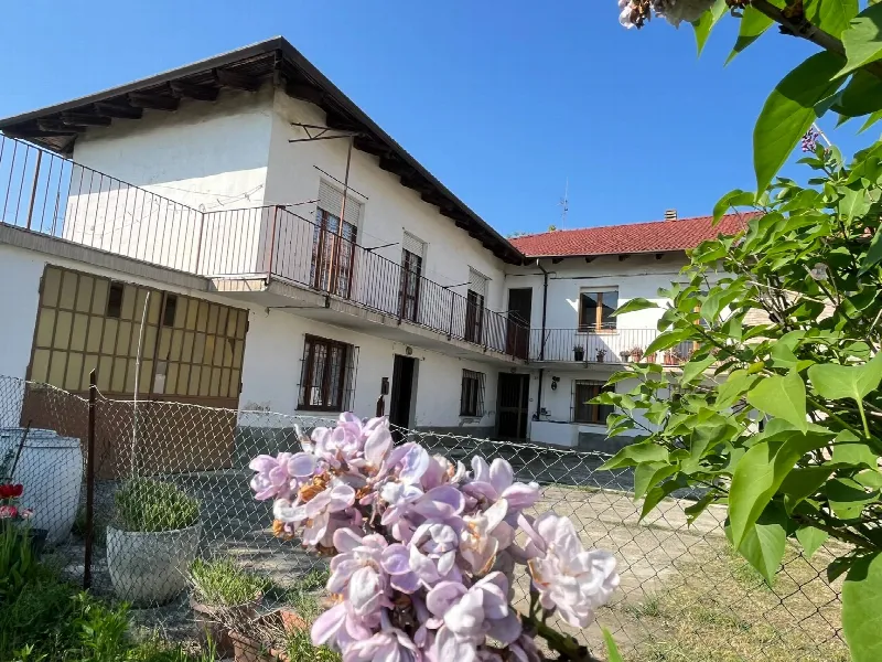 Rustico/Casale in vendita a Castagnole delle Lanze - foto 1