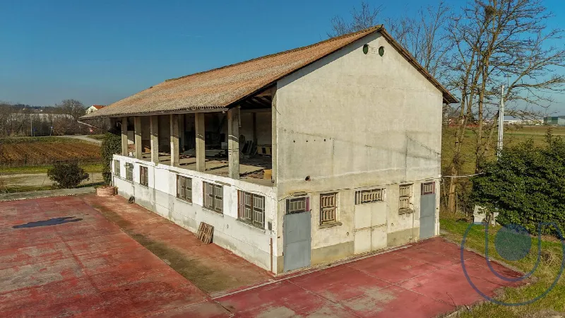 Rustico/Casale in vendita a Chieri - foto 2