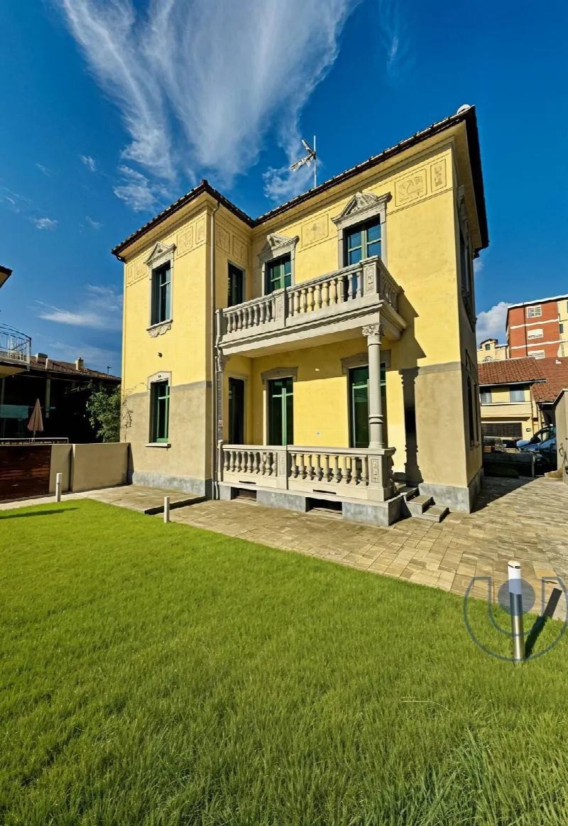 Villa in vendita a Chieri - foto 1