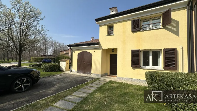 Villa in vendita a Bogogno - foto 1