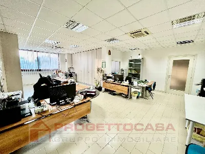Ufficio in vendita a San Benedetto del Tro... - foto 1