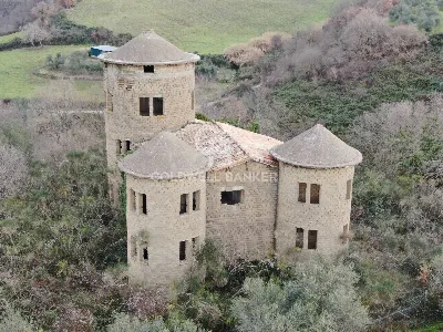 Palazzo/Stabile in vendita a Farnese - foto 2