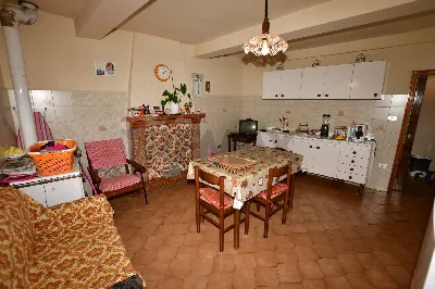 Casa Indipendente in vendita a Bagni di Lu... - foto 7