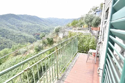 Casa Indipendente a Villa Basilica