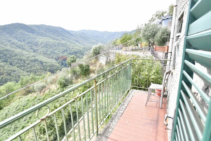 Casa Indipendente in vendita a Villa Basilica - foto 1