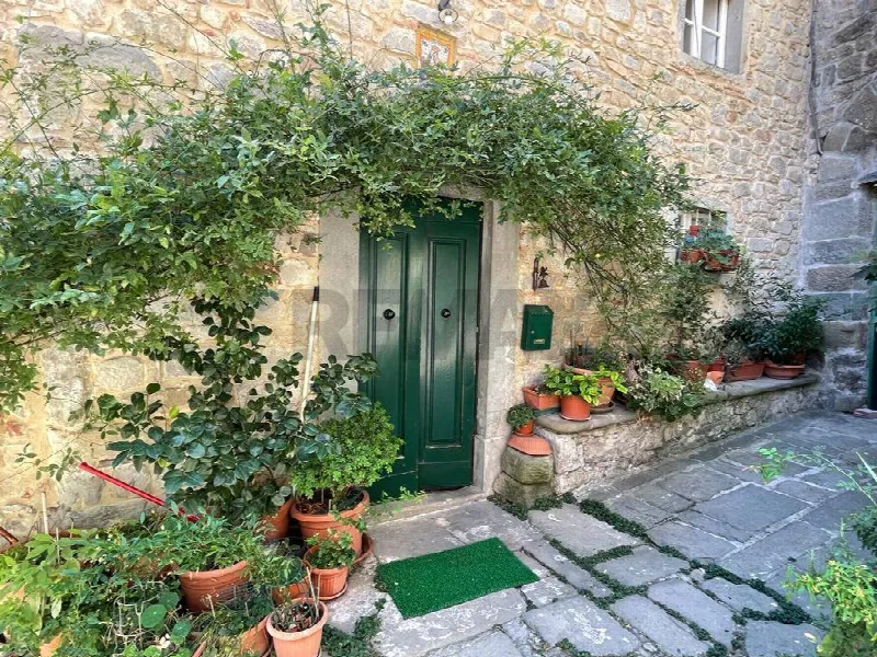 Casa Indipendente in vendita a Villa Basilica - foto 1