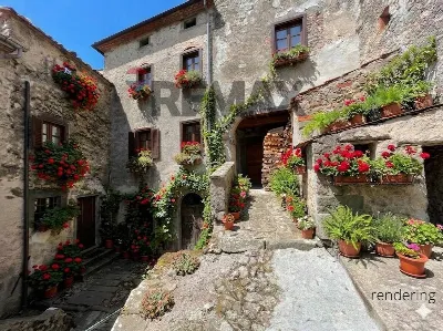 Casa Indipendente a Bagni di Lucca