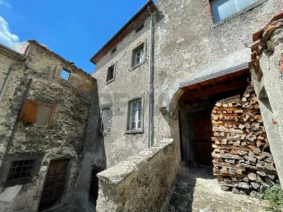 Casa Indipendente in vendita a Bagni di Lu... - foto 2