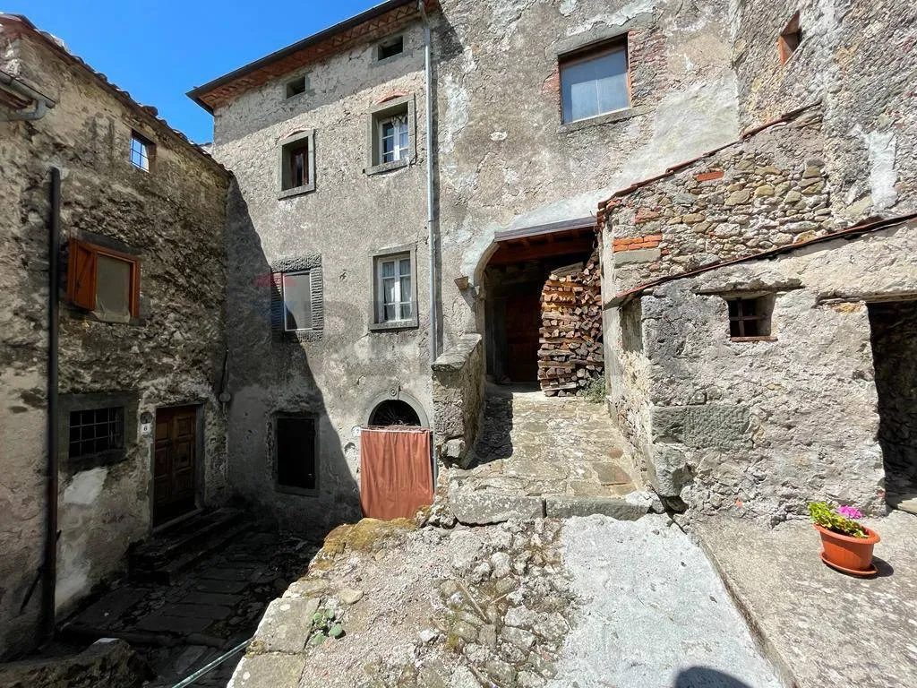 Casa Indipendente in vendita a Bagni di Lucca - foto 3