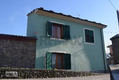 Casa Indipendente a Bagni di Lucca