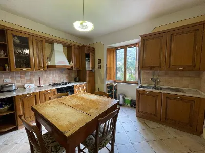 Casa Indipendente in vendita a Bagni di Lu... - foto 1