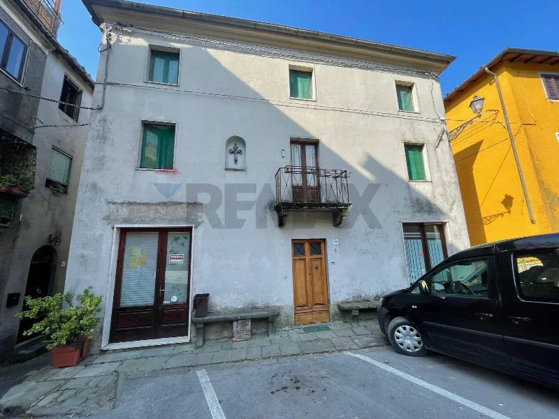 Casa Indipendente in vendita a Bagni di Lucca - foto 1