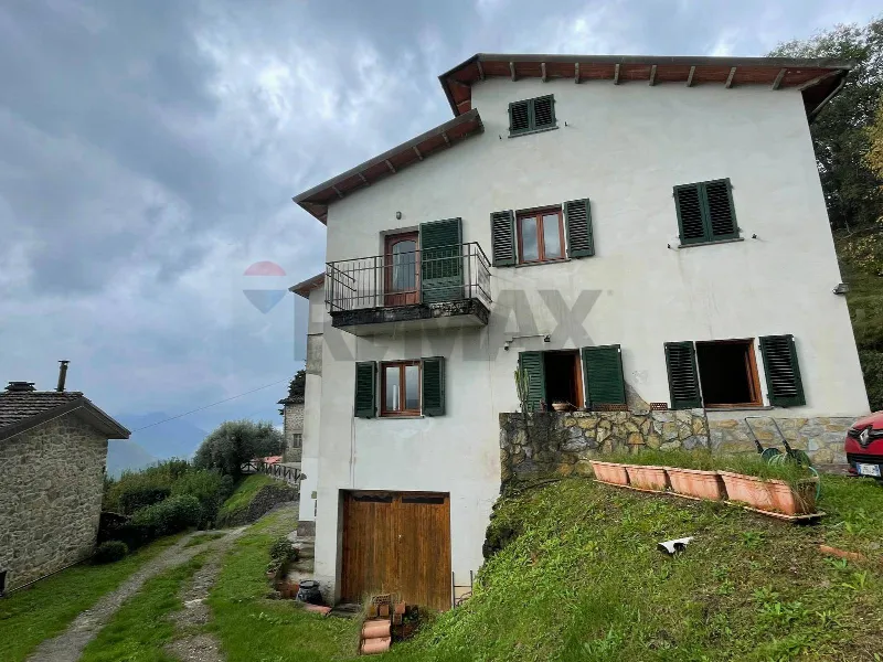 Casa Indipendente in vendita a Bagni di Lucca - foto 1