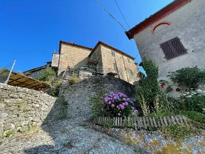 Casa Indipendente in vendita a Bagni di Lu... - foto 1