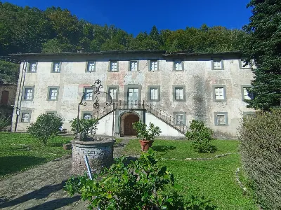 Villa in vendita a Pescaglia - foto 1