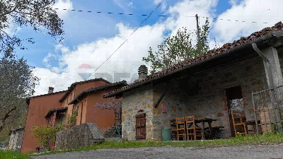 Rustico/Casale in vendita a Camporgiano - foto 10