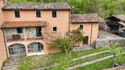 Rustico/Casale in vendita a Camporgiano - foto 3