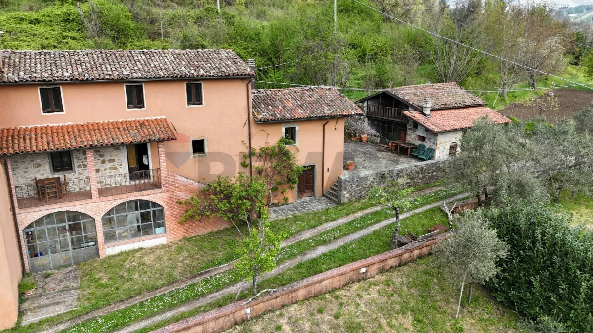 Rustico/Casale in vendita a Camporgiano - foto 4