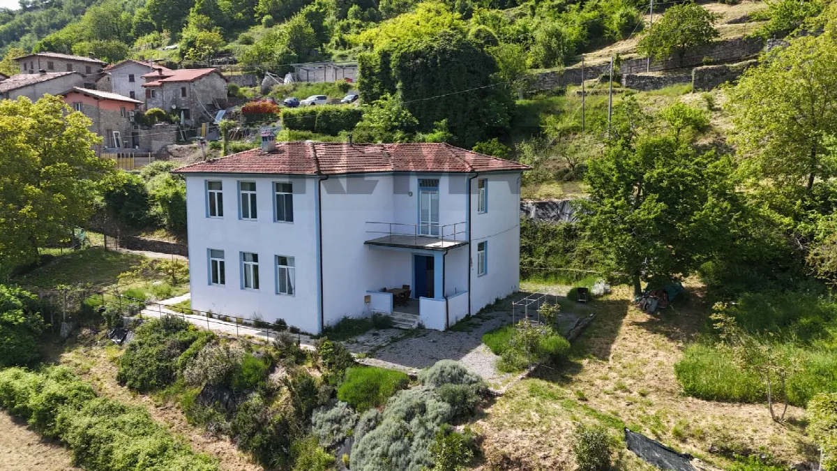Villa in vendita a Castelnuovo di Garfagnana - foto 3