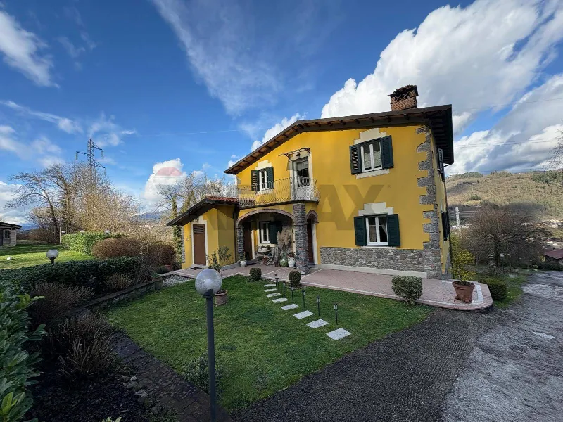 Villa in vendita a Borgo a Mozzano - foto 1