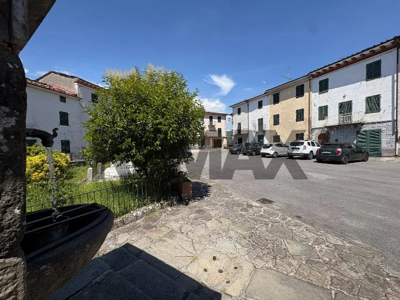 Casa Indipendente in vendita a Bagni di Lucca - foto 1
