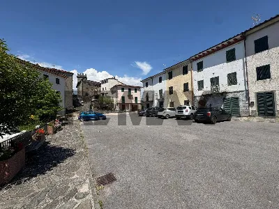 Casa Indipendente in vendita a Bagni di Lu... - foto 2