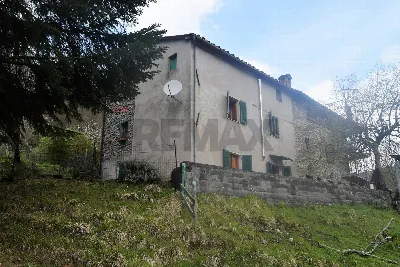Casa Indipendente a Bagni di Lucca