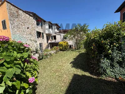 Casa Indipendente a Bagni di Lucca