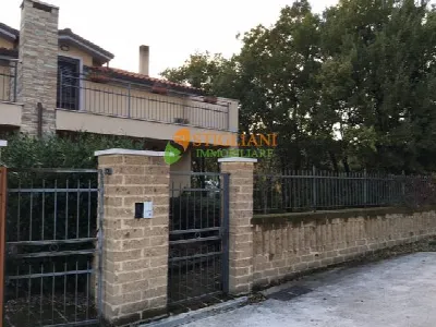 Casa Indipendente in vendita a Campobasso - foto 2
