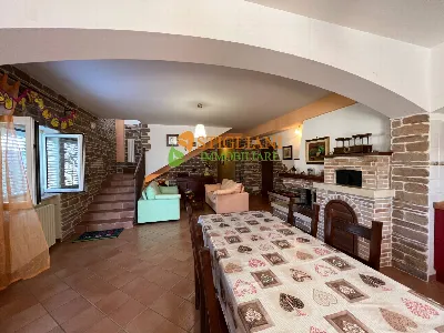 Villa a Oratino