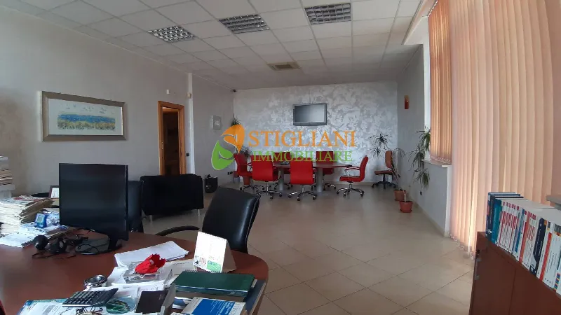 Ufficio in vendita a Campobasso - foto 1