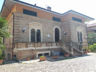 Casa Indipendente in vendita a Giulianova - foto 1