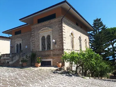 Casa Indipendente in vendita a Giulianova - foto 2