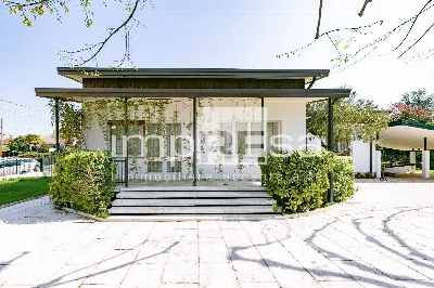 Villa a Porcia