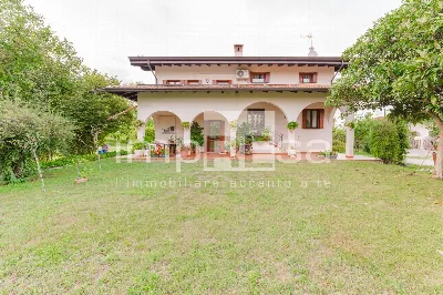 Villa a Montereale Valcellina