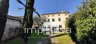 Villa a Cavaso del Tomba