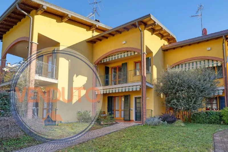 Villa in vendita a Solbiate Arno - foto 1
