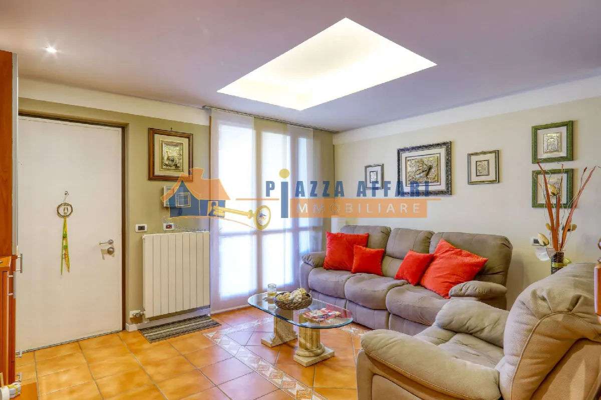 Villa in vendita a Solbiate Arno - foto 4