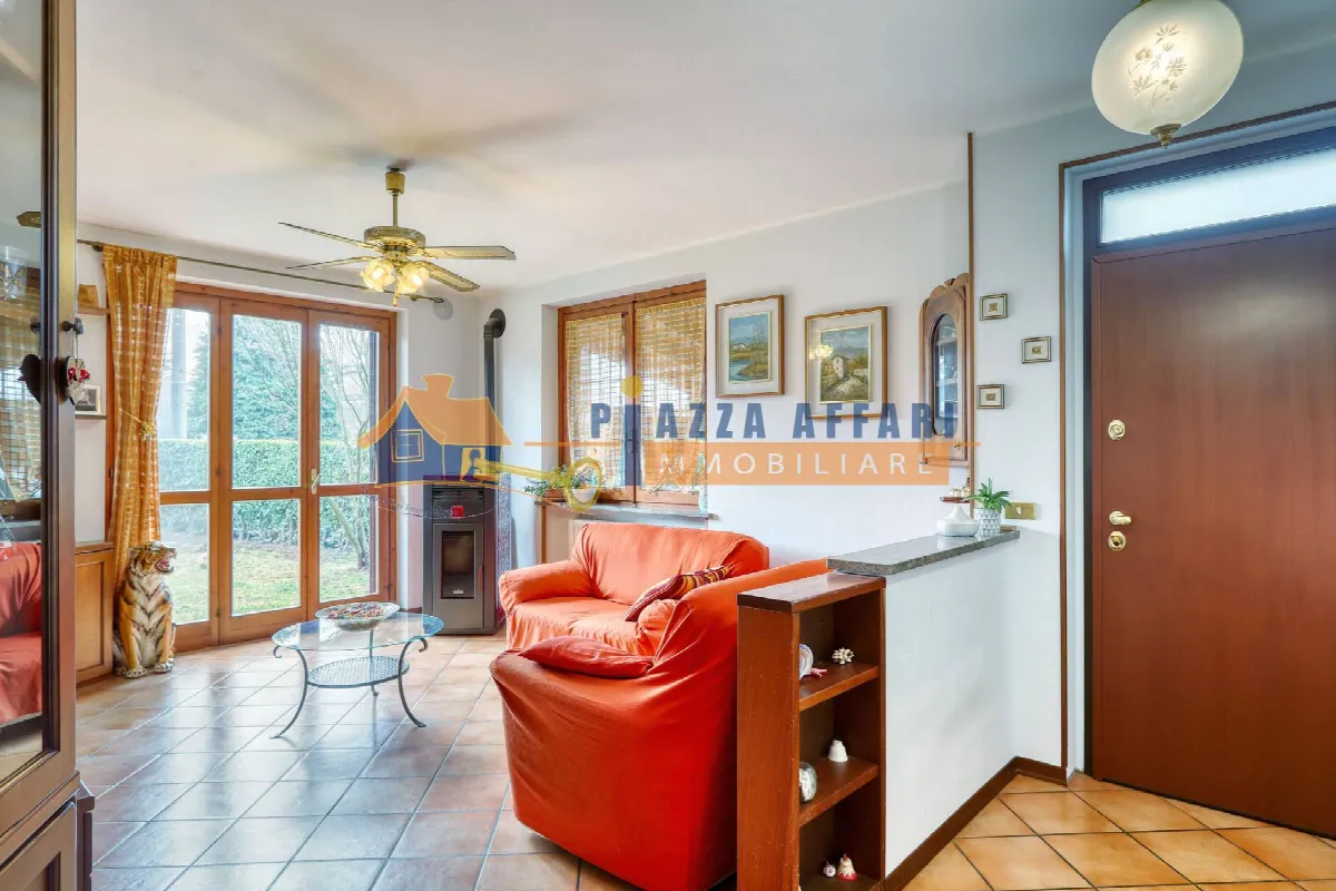 Villa in vendita a Carnago - foto 5