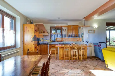 Villa in vendita a Cavaria con Premezzo - foto 5