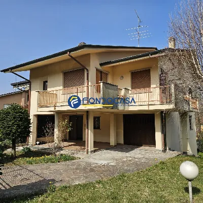 Casa Indipendente a Casatenovo