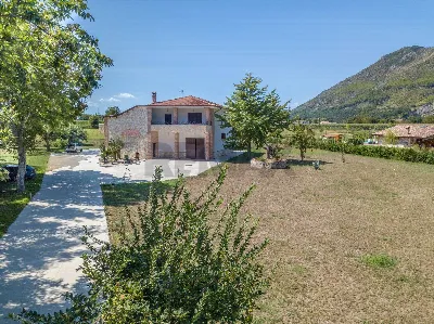 Casa Indipendente a Pietravairano