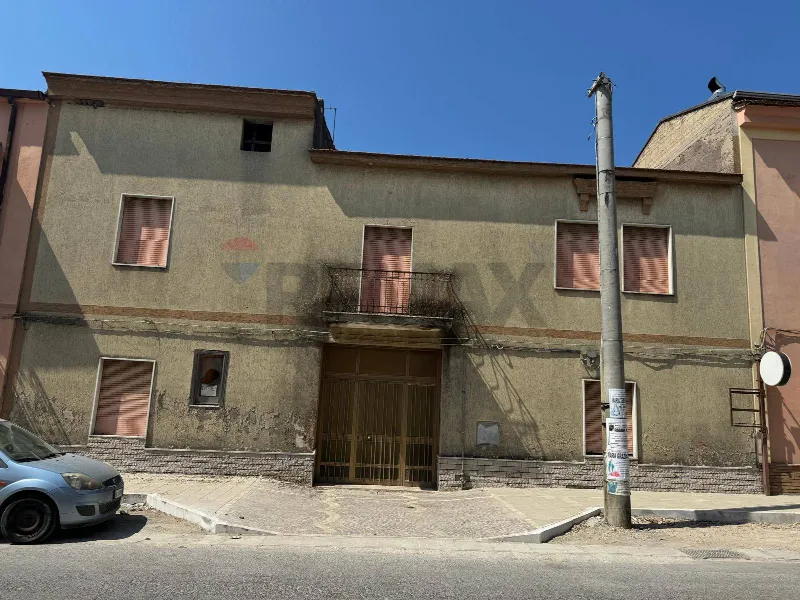 Casa Indipendente in vendita a Carinola - foto 1