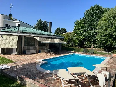 Villa a Bareggio