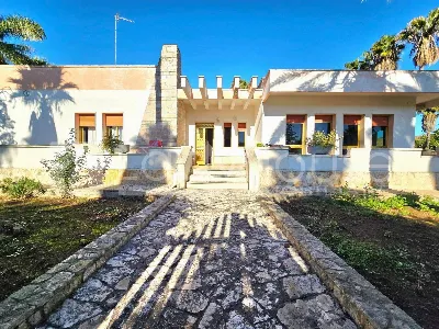 Villa in vendita a Racale - foto 1