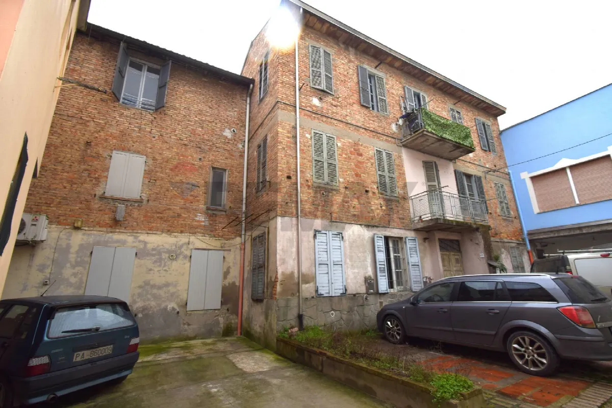 Casa Indipendente in vendita a Medesano - foto 2