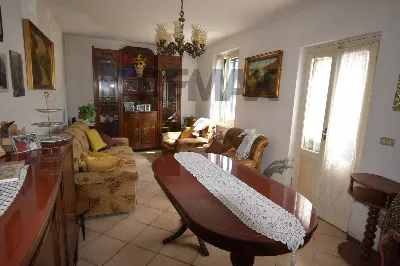 Casa Indipendente in vendita a Albareto - foto 2